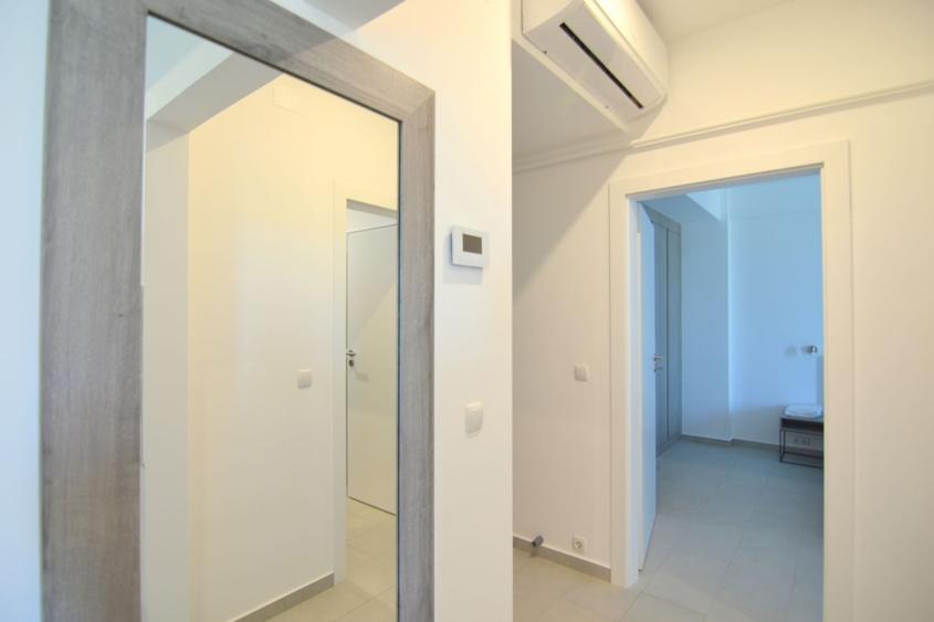 Apartament cu 2 camere semidecomandat, mobilat în Soarelui