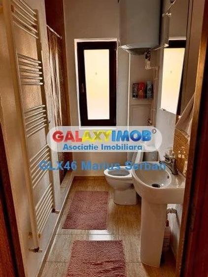 Casă cu 7 camere cu Teren 1100 Mp în Aninoasa