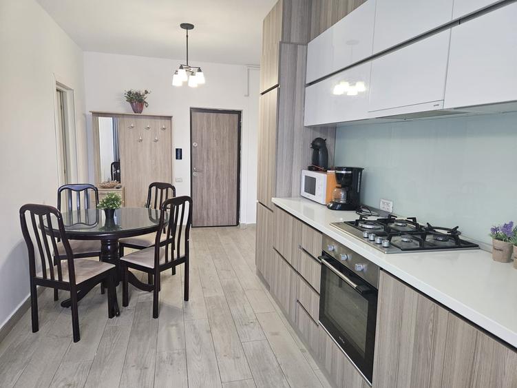 Inchiriez apartament 2 camere Mamaia - 1