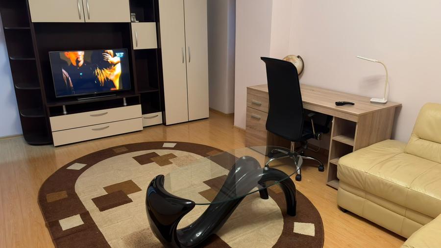 Apartament cu 2 camere decomandat în Gara