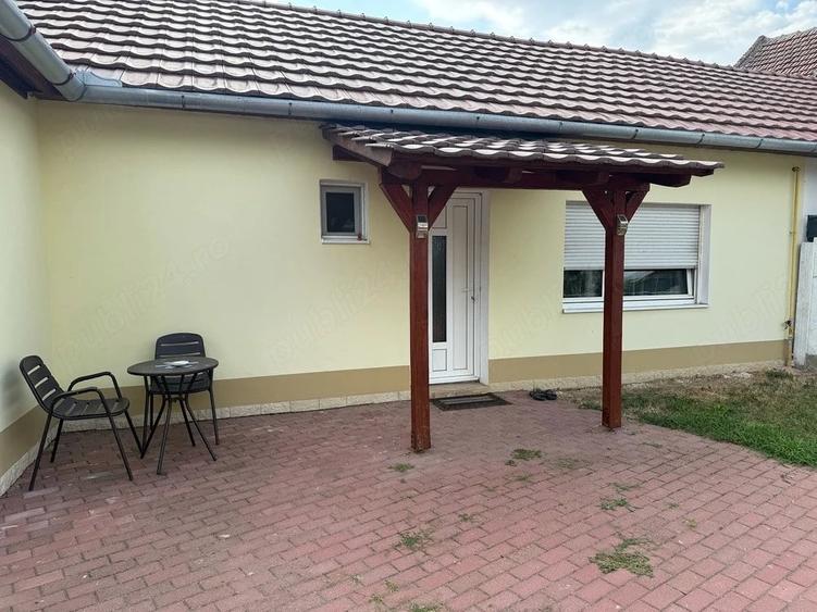 Garsonieră decomandată în Central