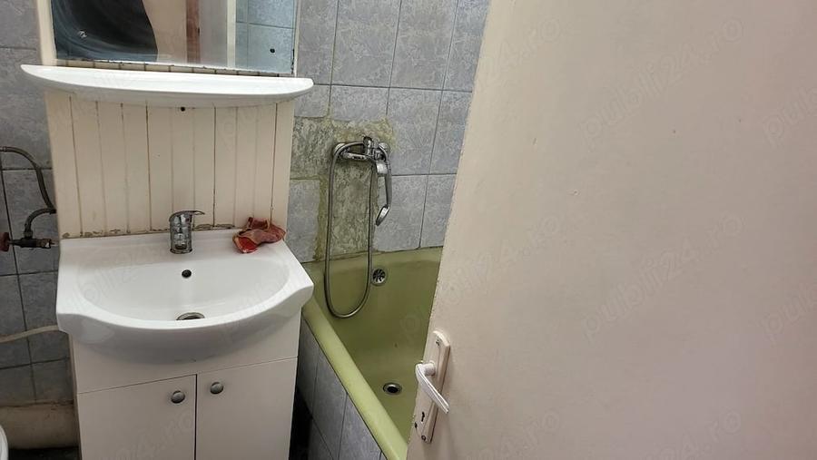 Garsonieră decomandată în Obcini
