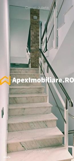 Casă cu 4 camere cu Teren 100 Mp în Gara de Nord
