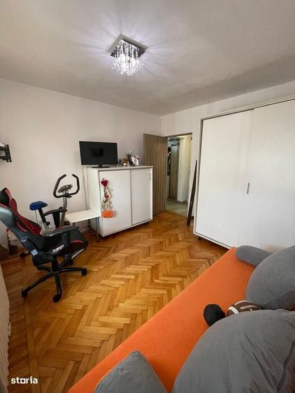 Apartament cu 3 camere în Cetate — fotografia 3