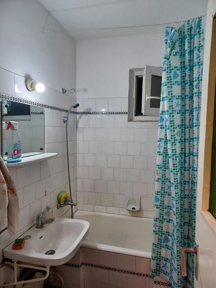 Apartament cu 2 camere semidecomandat în Vasile Aaron