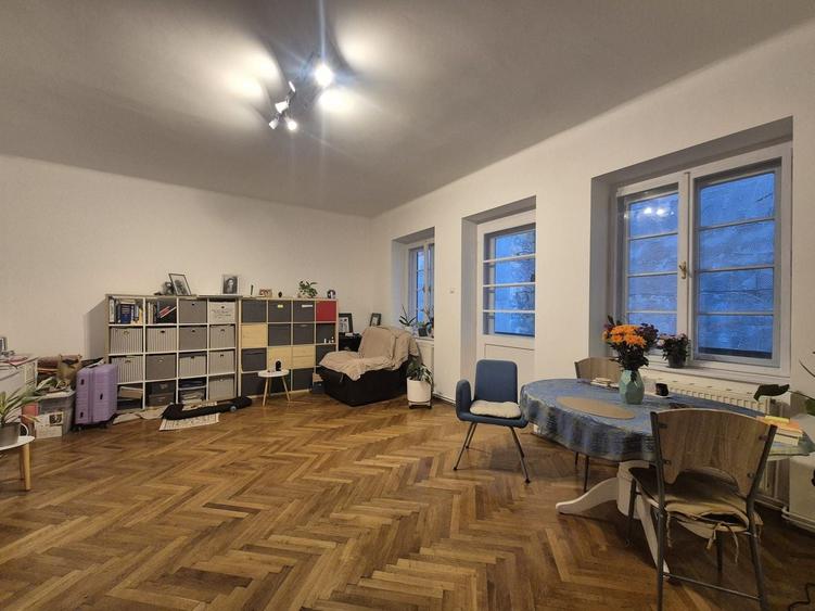 Apartament cu 2 camere circular, mobilat în Centrul Civic