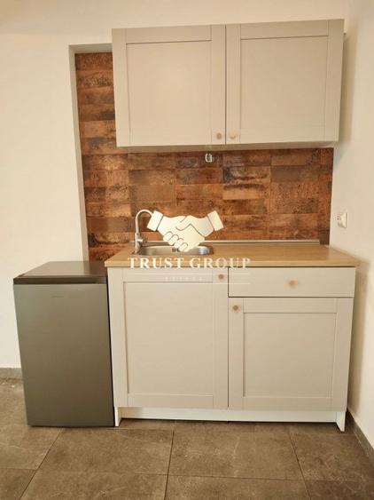 Apartament cu 2 camere semidecomandat în Universitate