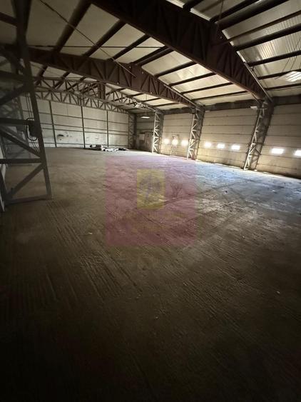 Spațiu industrial, de 330 mp, în Sud