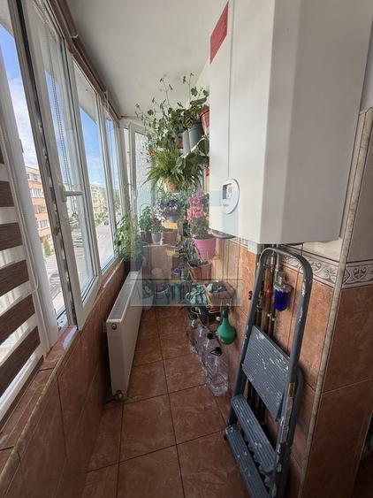 Apartament cu 2 camere decomandat, mobilat în Central