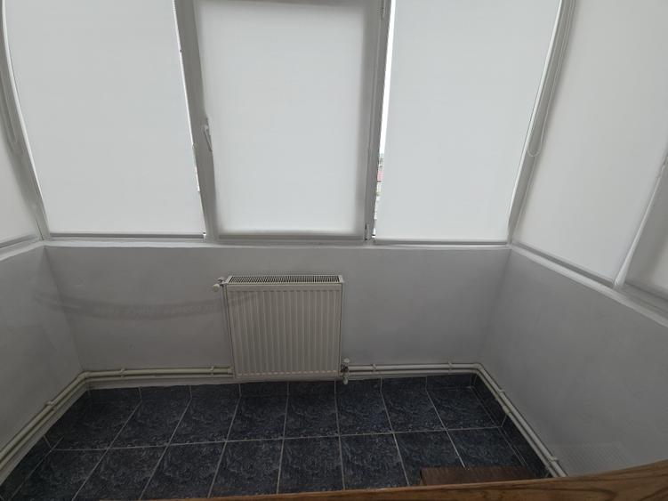 Apartament cu 3 camere decomandat în Boema