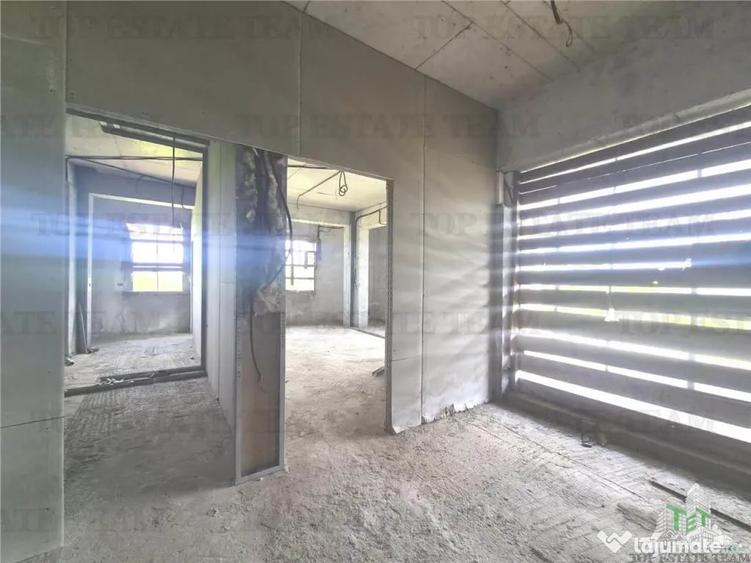 Casă cu 6 camere cu Teren 1372 Mp în Ghermănești