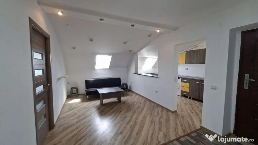 Apartament cu 3 camere decomandat în Ștefănești