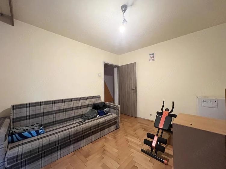 Apartament cu 3 camere decomandat în Lunei