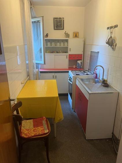 Inchiriez apartamant cu 2 camere in Drobeta Turnu Severin in apropiere de liceul Economic - 1