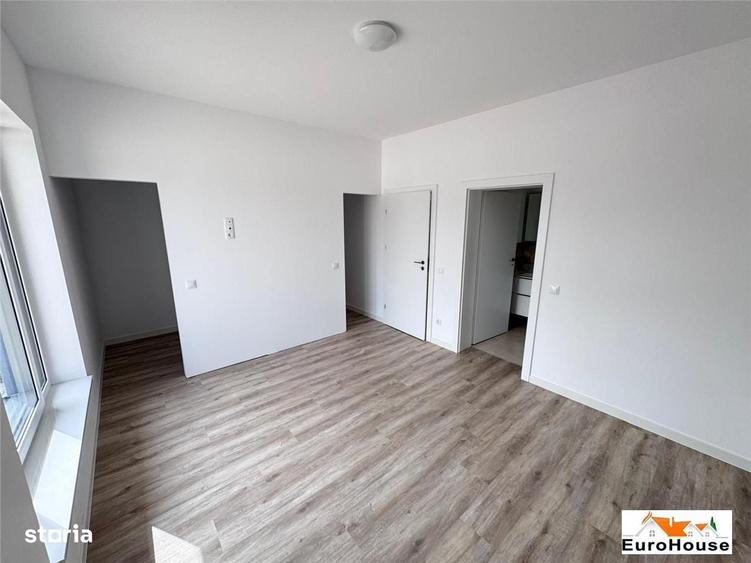 Casă cu 4 camere în Cetate