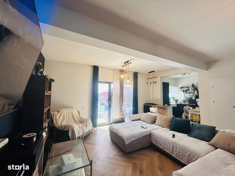 Casă cu 4 camere cu Teren 239 Mp în Tăuți