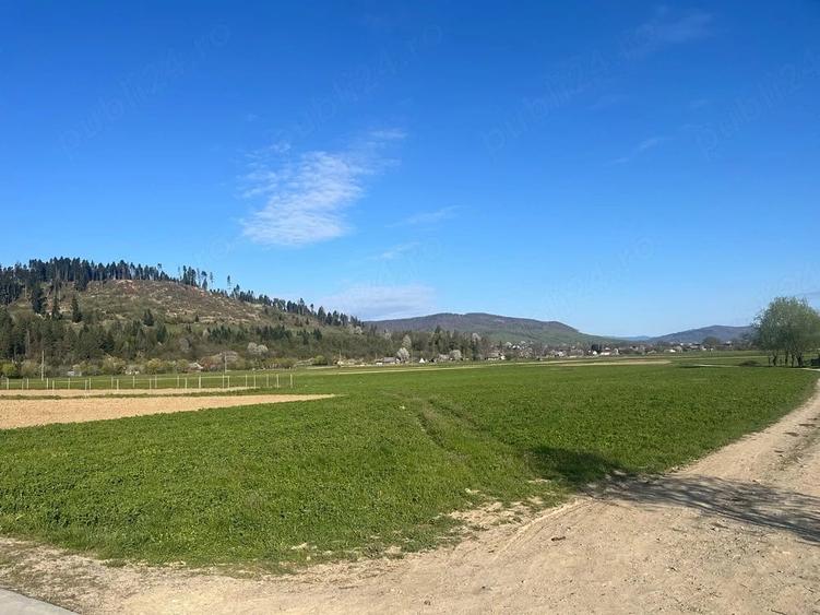 Teren de 2830 mp, în Capu Câmpului
