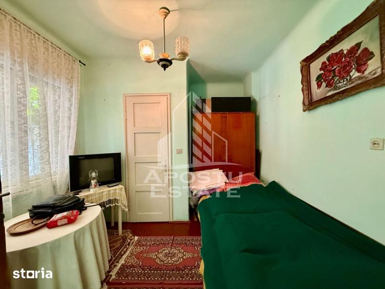 Casă cu 3 camere cu Teren 332 Mp în Baba-Dochia