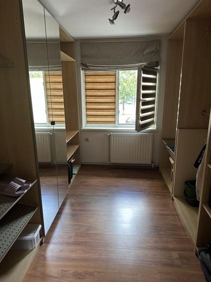 Apartament cu 4 camere decomandat în Unirii Sud