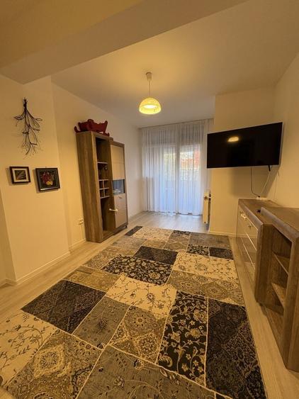Apartament cu 2 camere decomandat în Exterior Vest