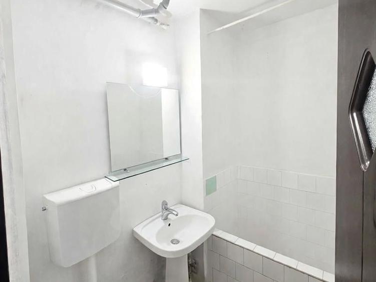 Apartament cu 2 camere semidecomandat, mobilat în Titulescu