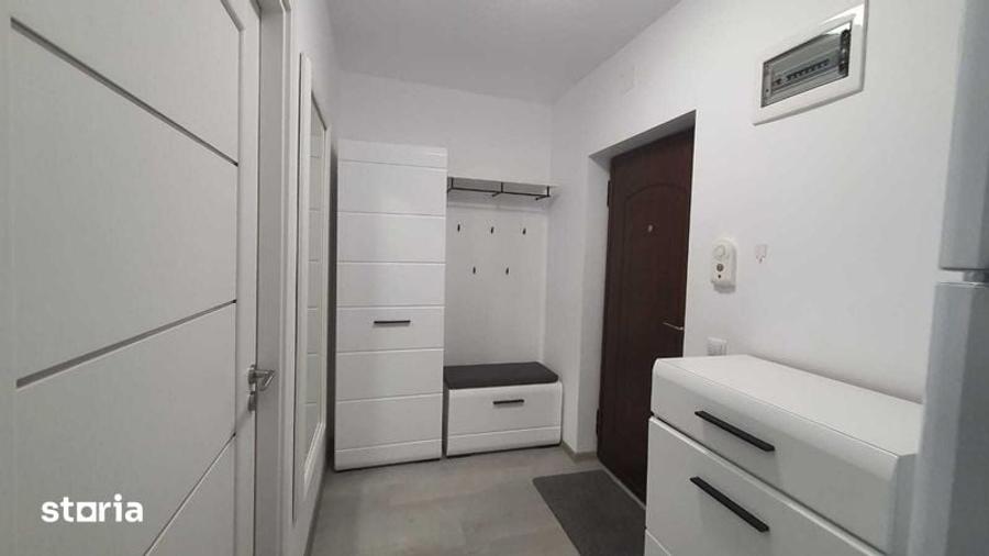 Proprietar ofer apartament 2 camere str. Unirii - 7