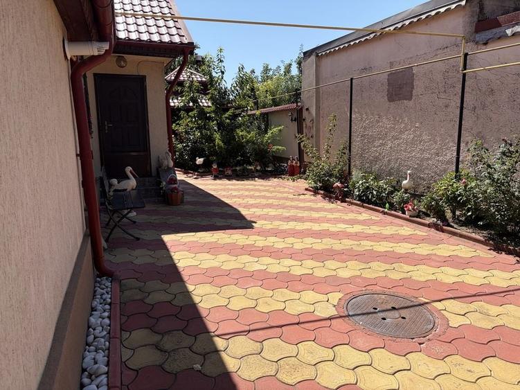 Casă cu 4 camere în Central