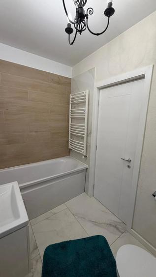 Apartament cu 3 camere decomandat în Vest