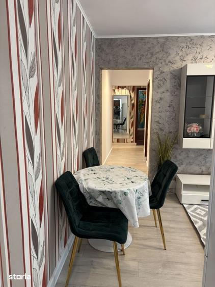 Apartament cu 4 camere semidecomandat în Drumul Taberei