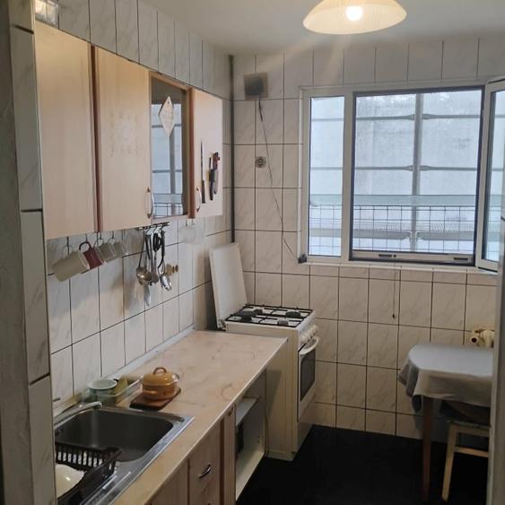 Apartament cu 2 camere semidecomandat în Costin Georgian