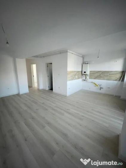 Apartament cu 3 camere în Pielești