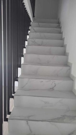 Apartament cu 3 camere decomandat în Moșnița Veche