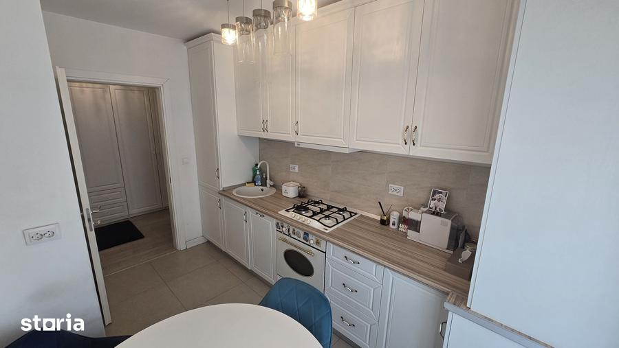 Apartament cu 3 camere decomandat în Central