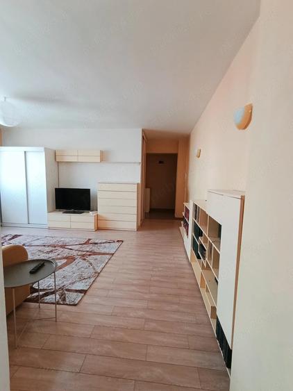 Apartament cu 2 camere semidecomandat în Turnișor