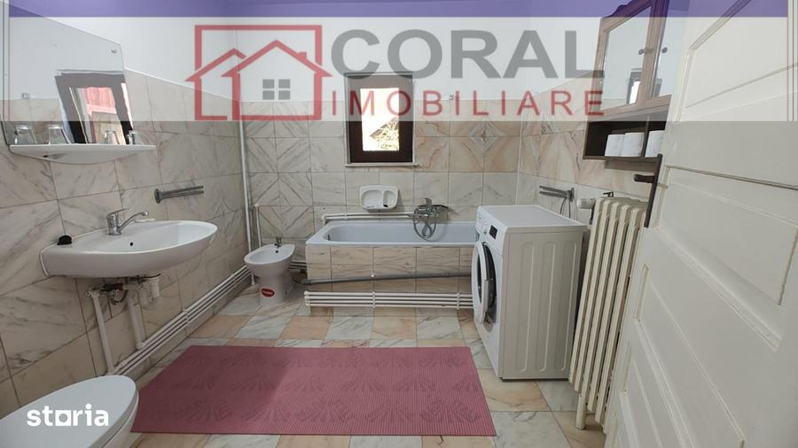 Casă cu 2 camere cu Teren 140000 Mp în Șoimuș