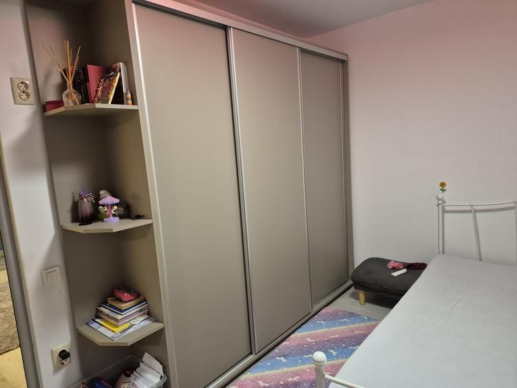 Apartament cu 2 camere nedecomandat în Astra
