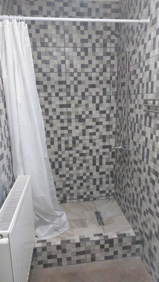Casă cu 6 camere în Central