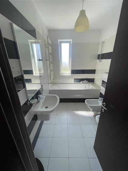 Apartament cu 2 camere decomandat în Pipera