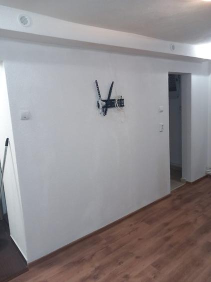 Apartament cu 2 camere semidecomandat în Dacia