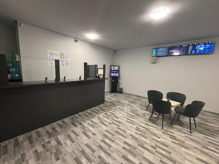 Spațiu comercial, de 43 mp, în Central