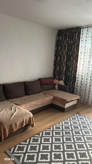 Apartament cu 3 camere decomandat în Berceni