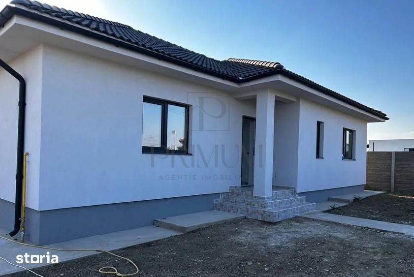 Casă cu 4 camere cu Teren 565 Mp în Șag