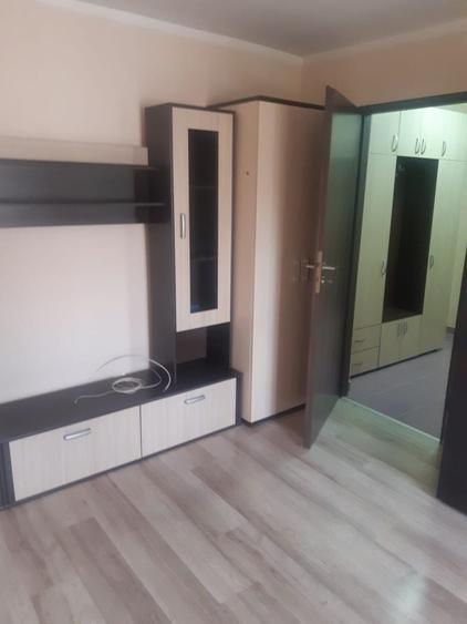 Garsonieră decomandată în Câlnic