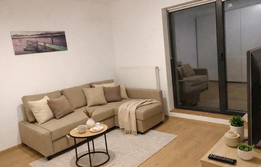 Apartament cu 3 camere decomandat în Lujerului