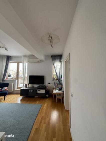 Apartament cu 3 camere decomandat în Romană