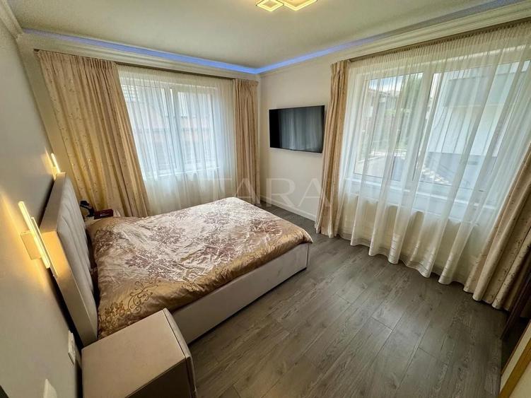Apartament cu 3 camere decomandat, mobilat în Florești