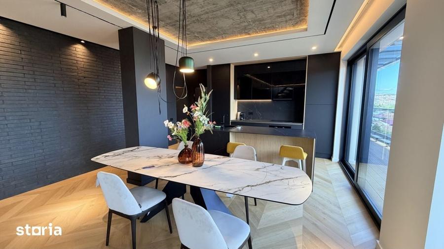 Apartament cu 4 camere în Central