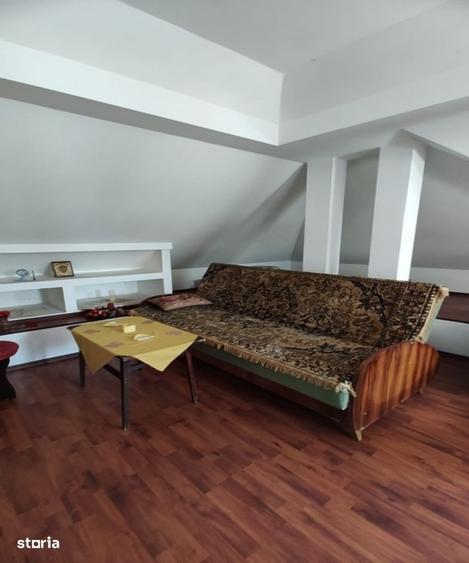 Casă cu 4 camere în Birtin