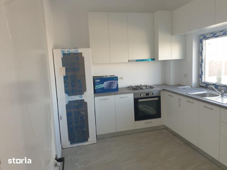 Casă cu 1 camere cu Teren 300 Mp în Tunari