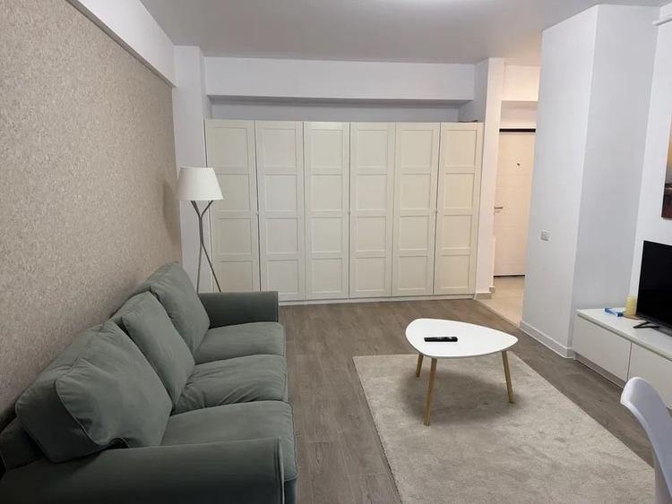 Central Adress 2 camere cu balcon - 1